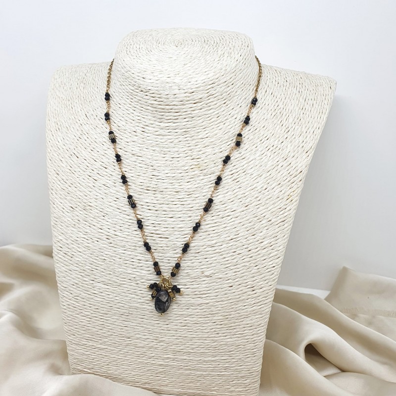 collana nera con pietra agata acciaio e cristalli, bigiotteria