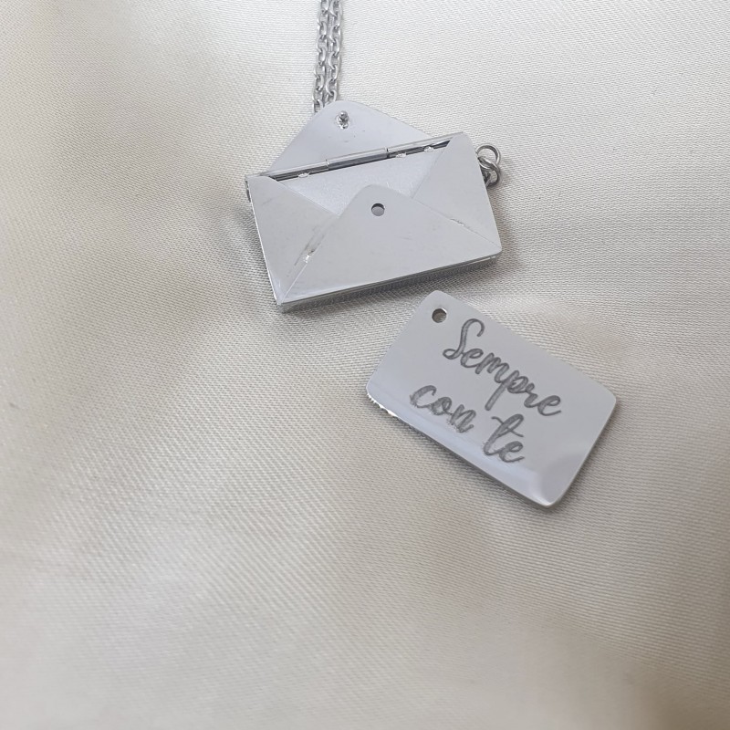 collana lettera d'amore da personalizzare acciaio idea regalo festa della mamma, san valentino, incisioni