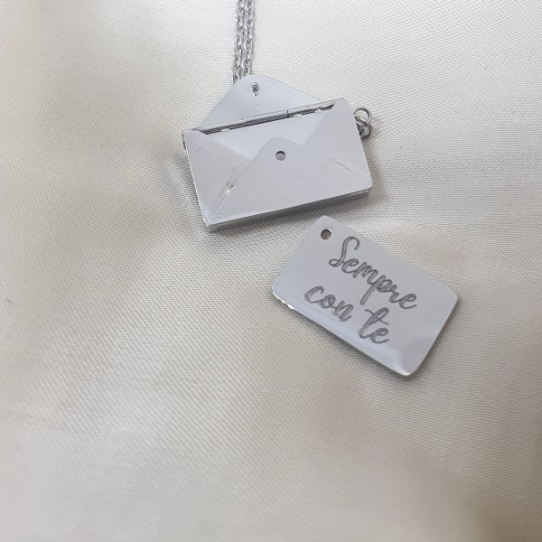 collana lettera d'amore da personalizzare acciaio idea regalo festa della mamma, san valentino, incisioni