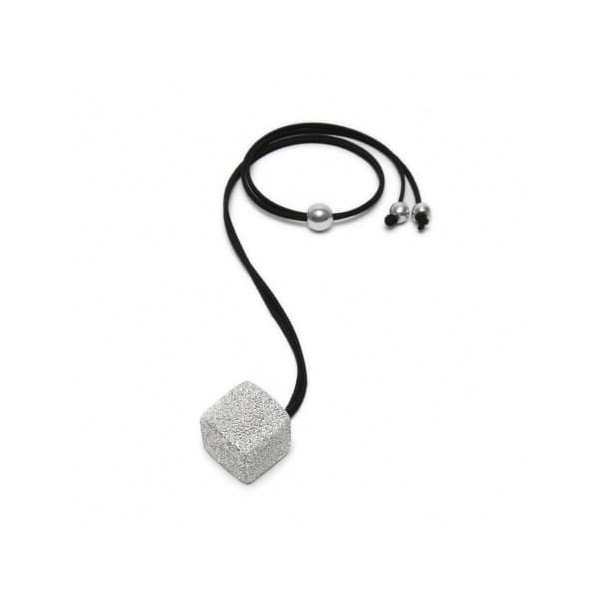 ciondolo in alluminio martellato cubo bigiotteria