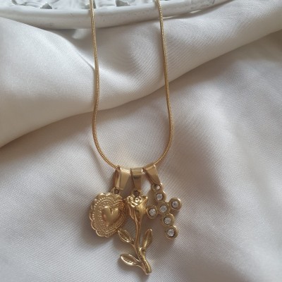 collana giulietta con la rosa, croce e cuore sacro idea regalo bigiotteria