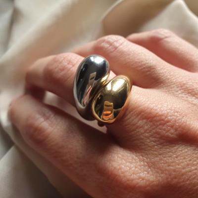 anello goccia in acciaio