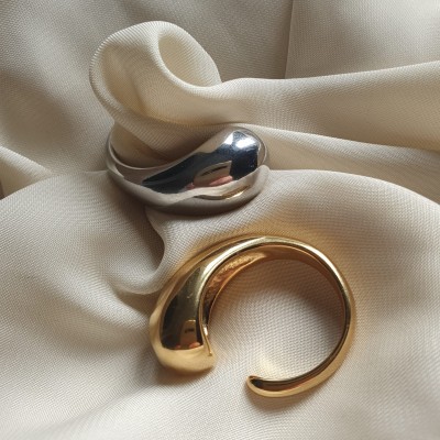 anello goccia in acciaio