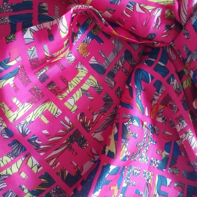 Foulard FENDI INSPIRED fucsia