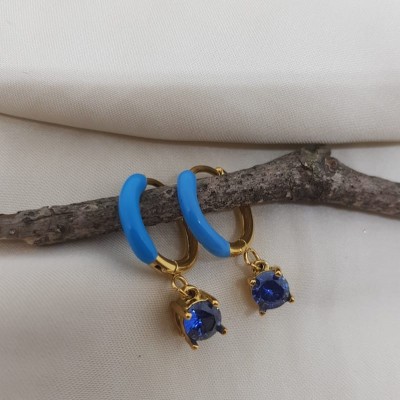 Orecchini cerchio smaltato con strass pendente