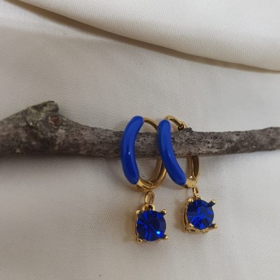 Orecchini cerchio smaltato con strass pendente