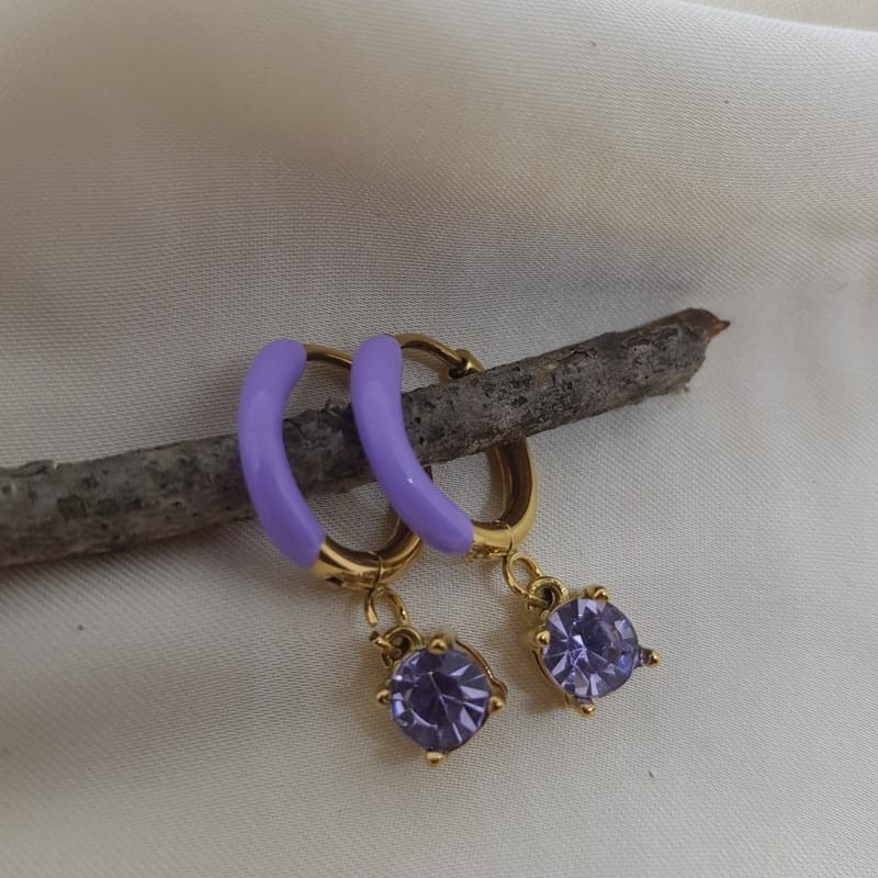 Orecchini cerchio smaltato con strass pendente